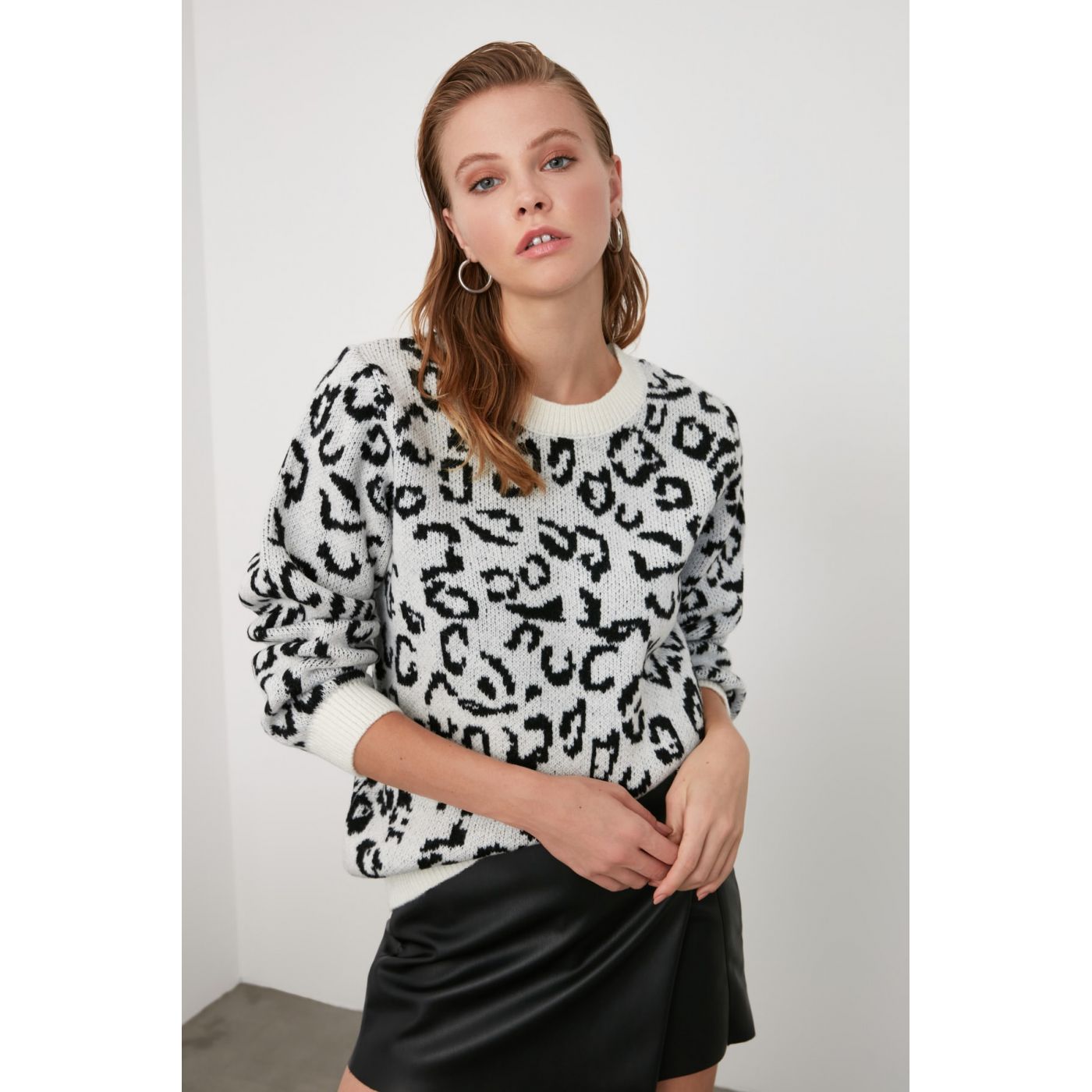 Trendyol Ekru Jacquard Knit Sweater