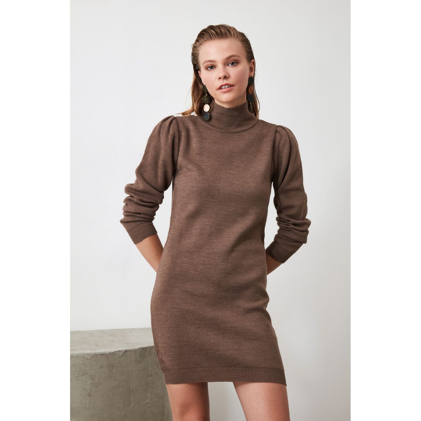 Trendyol Brown Flat Color Arm DetailTing Dress