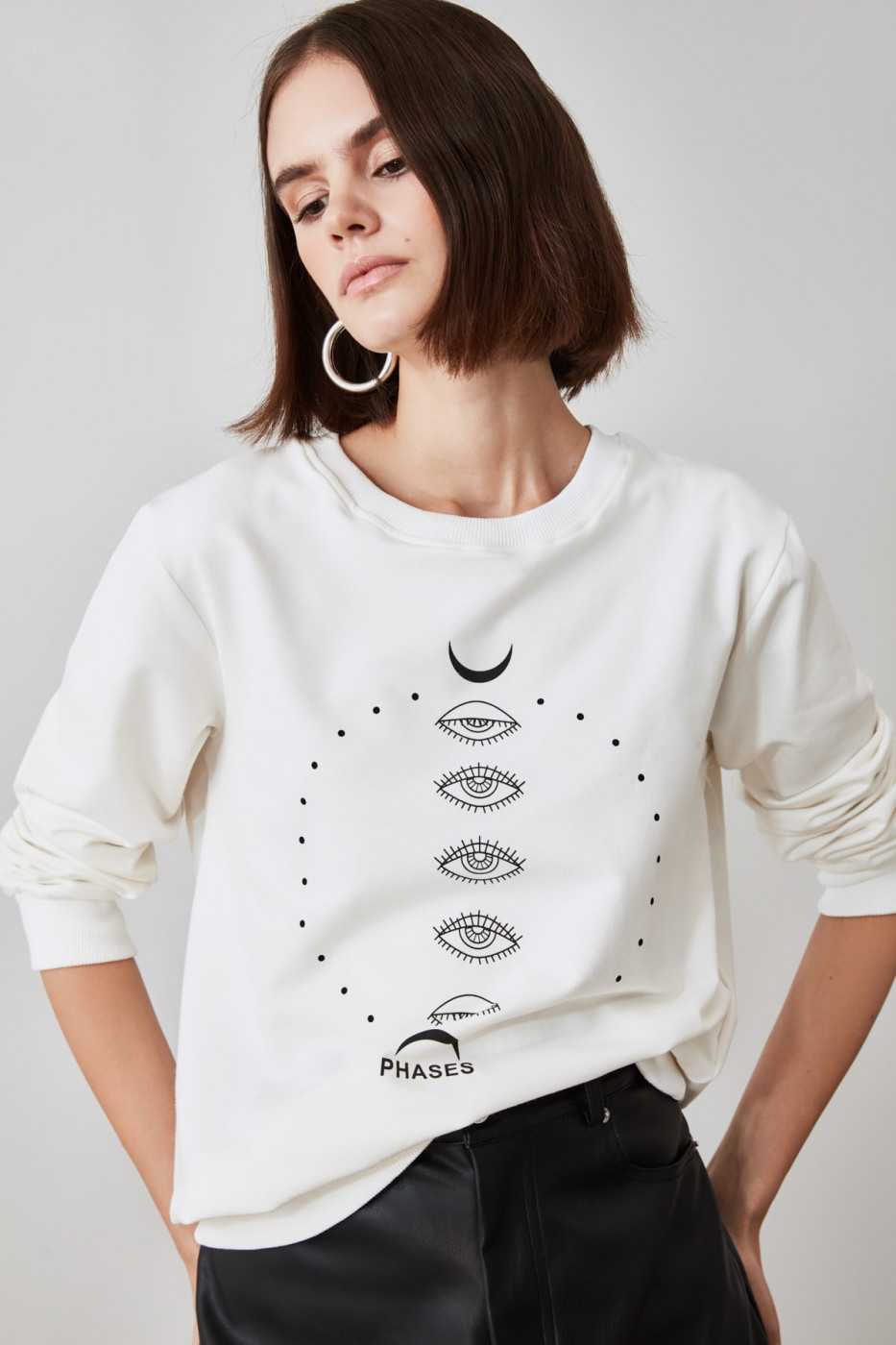 Trendyol Ekru Bicycle Collar Printed Basic Knitted Sweatshirt