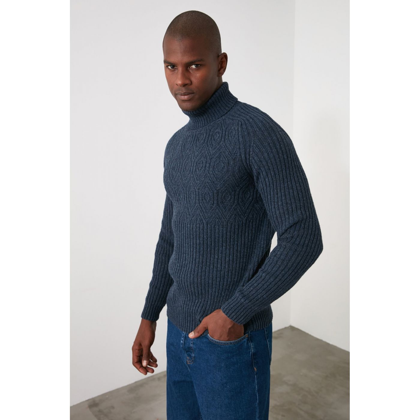 Trendyol Indigo Men's Tissue Paneled Fishcho Collar Sweater