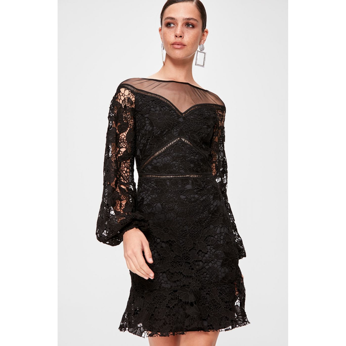 Trendyol Black Puff Sleeve Spur dress