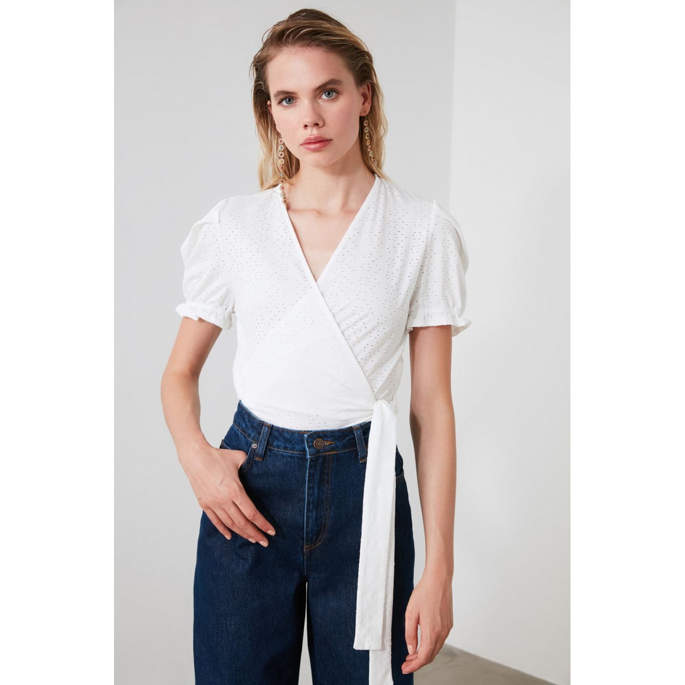 Trendyol Ekru Cruise Knitted Blouse