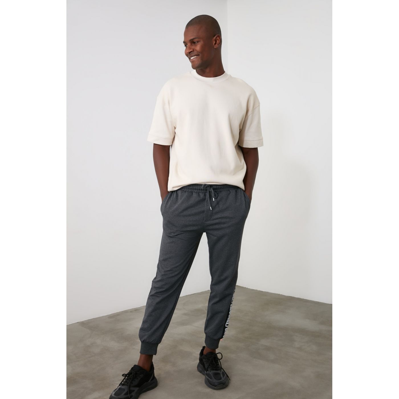 Trendyol Anthracite Men's Printed Panel Tracksuit bottom