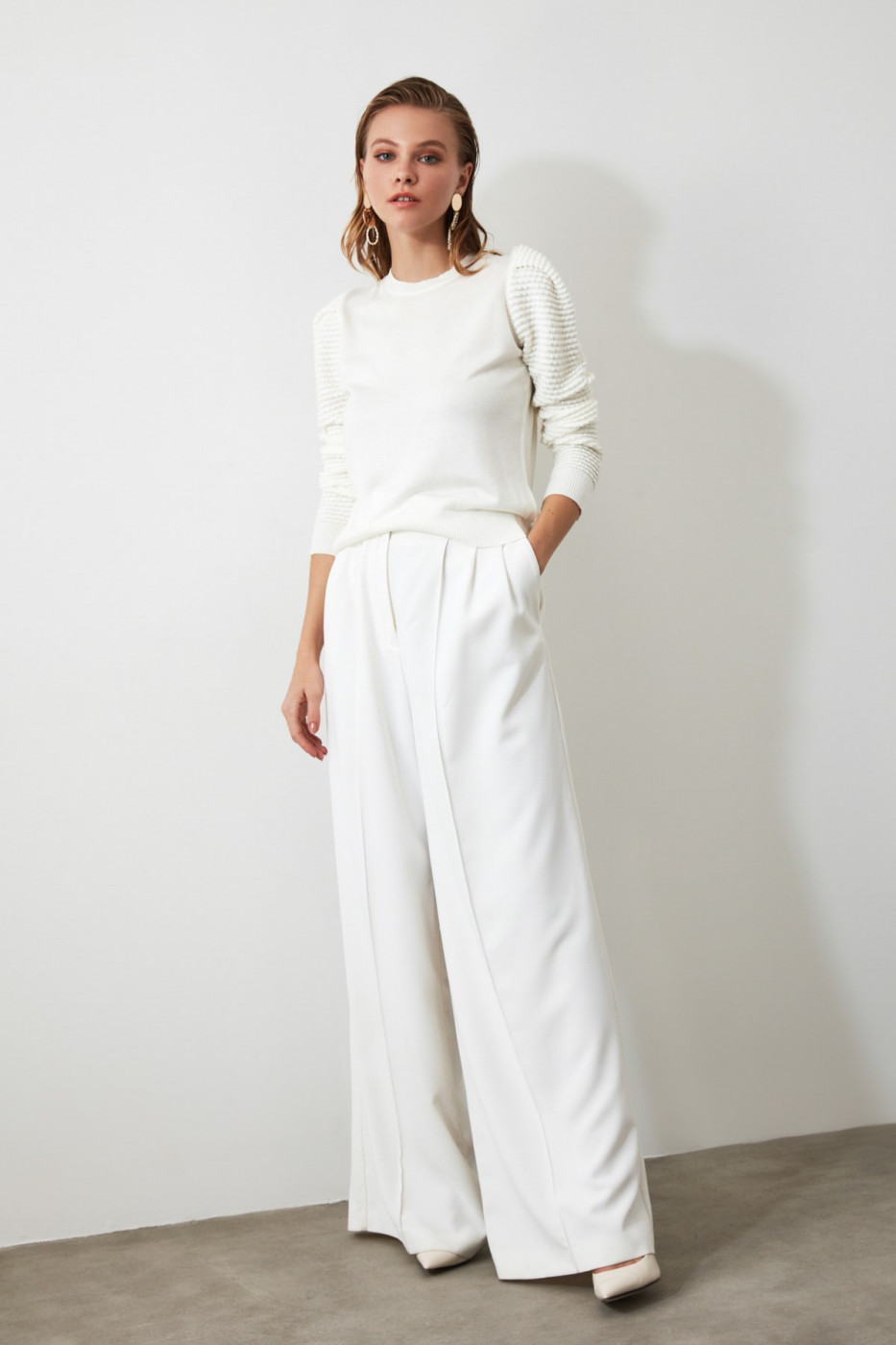 Trendyol Ekru Arm Knitted Detailed Knitwear Sweater