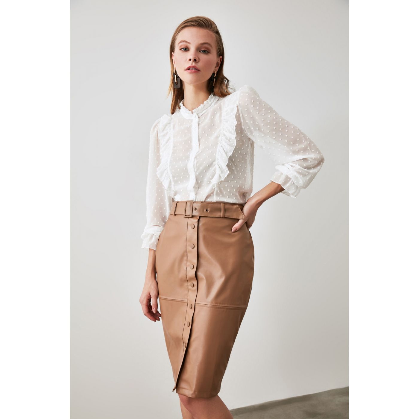 Trendyol White Score shirt