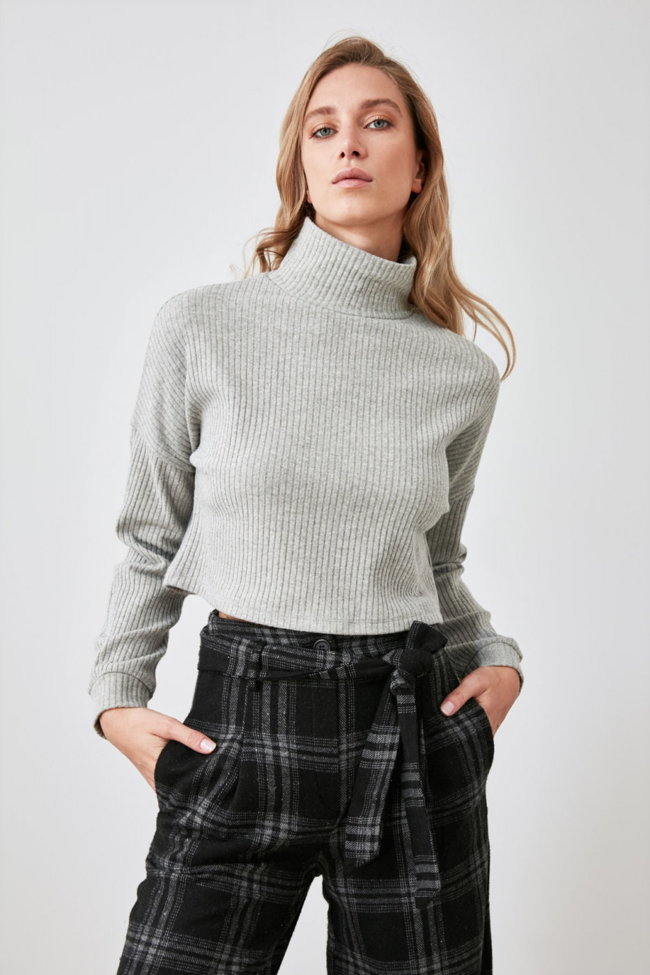 Trendyol Grey Turtleneer Knitted Blouse