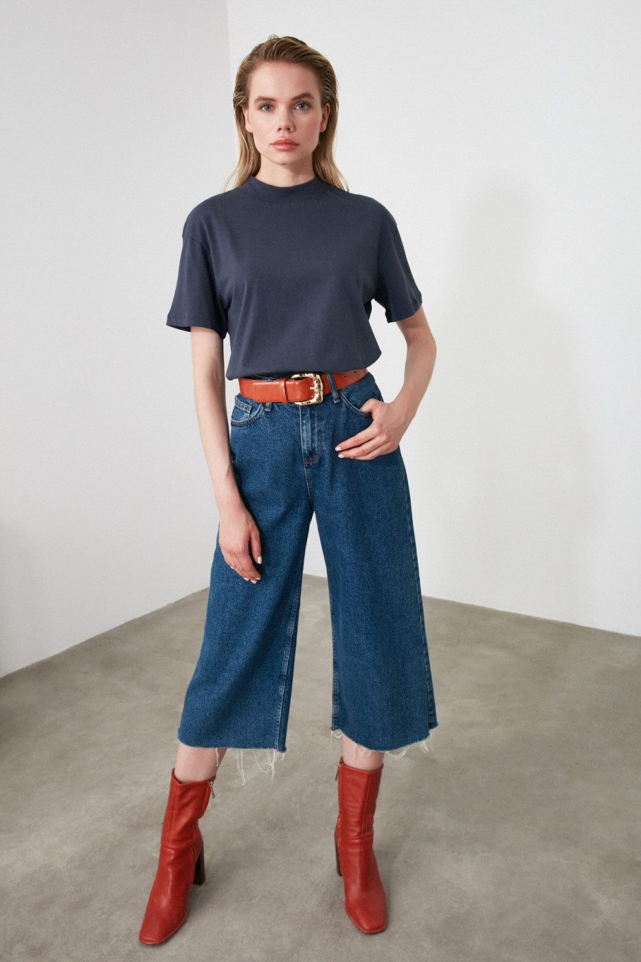 Trendyol Anthracite Steep Collar Basic Knitted T-Shirt