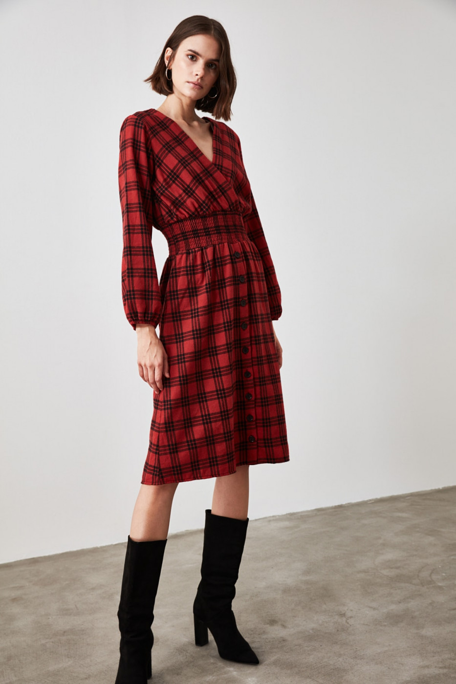 Trendyol Red Gipe Detailed Plaid Dress