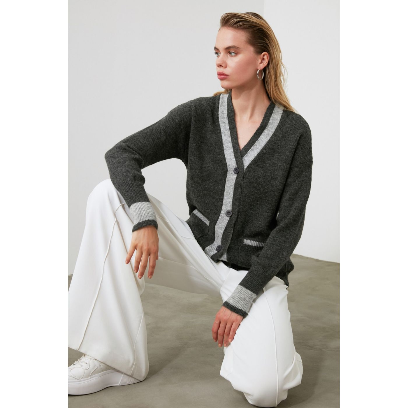 Trendyol Anthracite Color Block Knit Cardigan