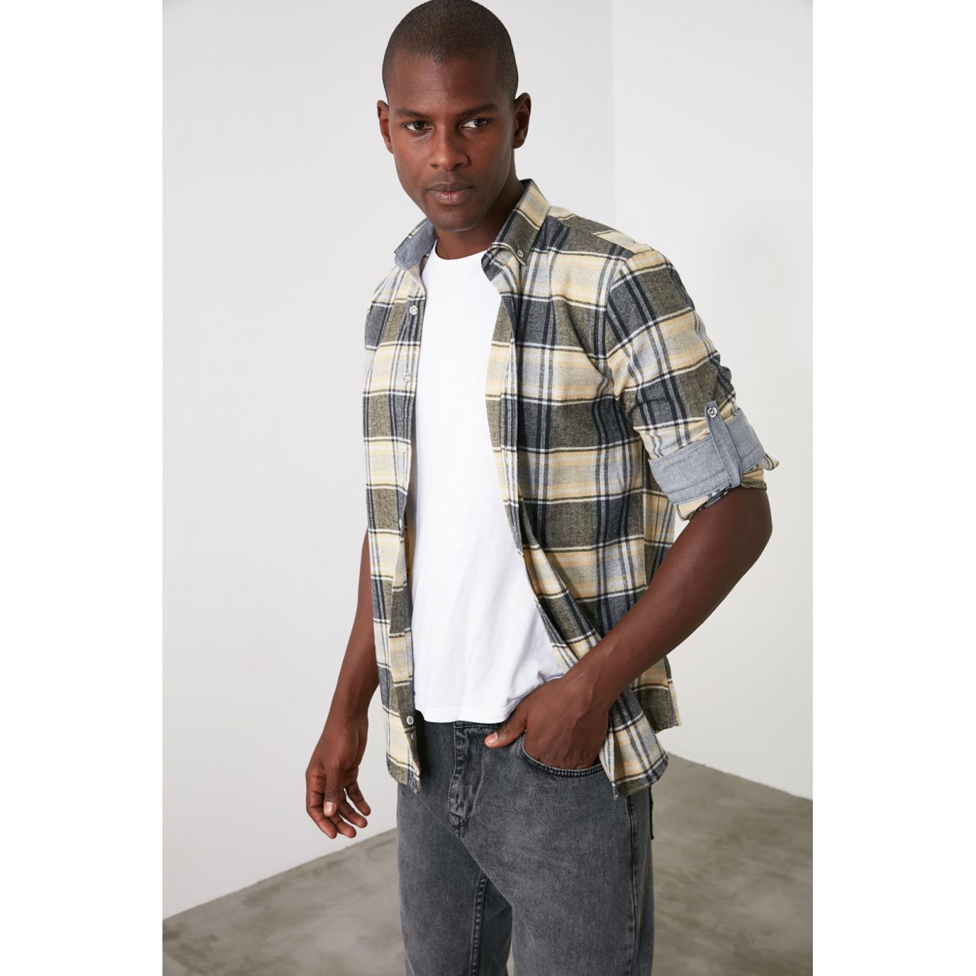 Trendyol Grey Men's Slim Fit Shirt