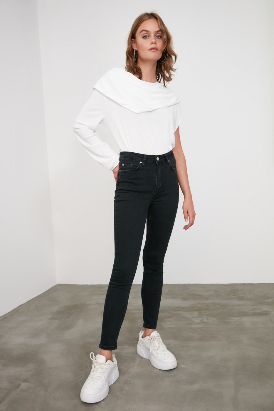 Trendyol Black Normal Waist Skinny Jeans