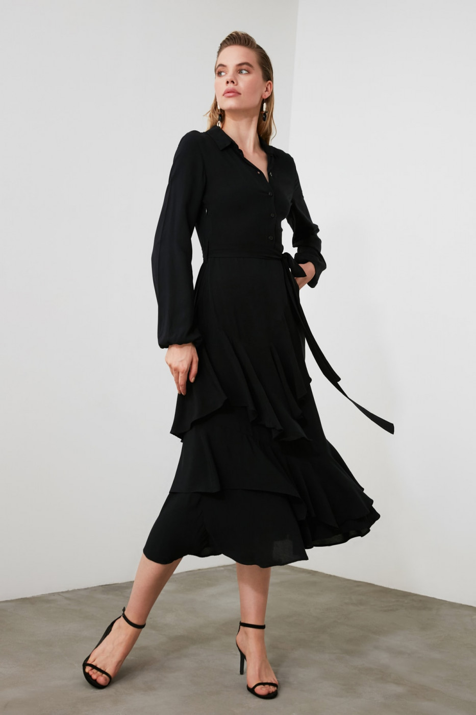 Trendyol Black BeltEd Frill dress