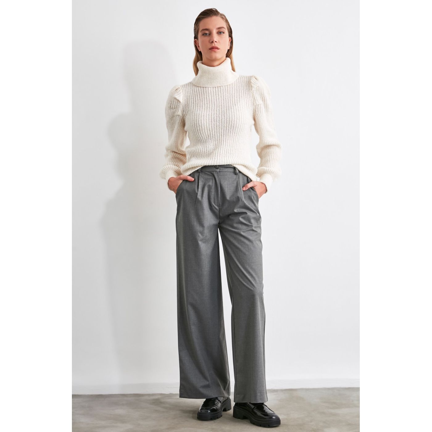 Trendyol Grey Basic Pants