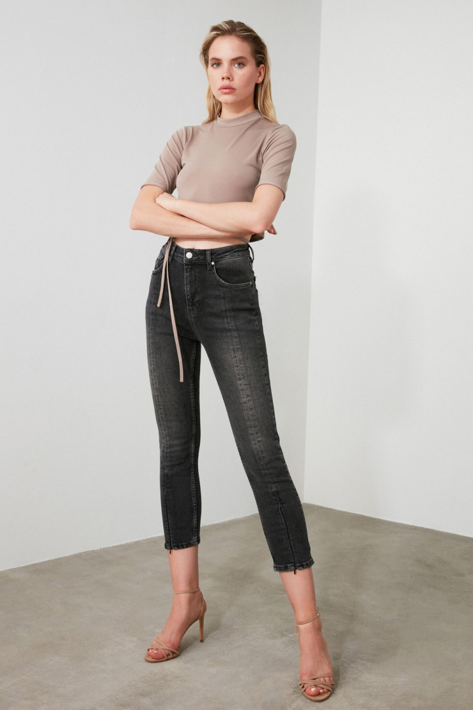 Trendyol Black Legs Slim Fit Jeans WITH Black Legs Zipper