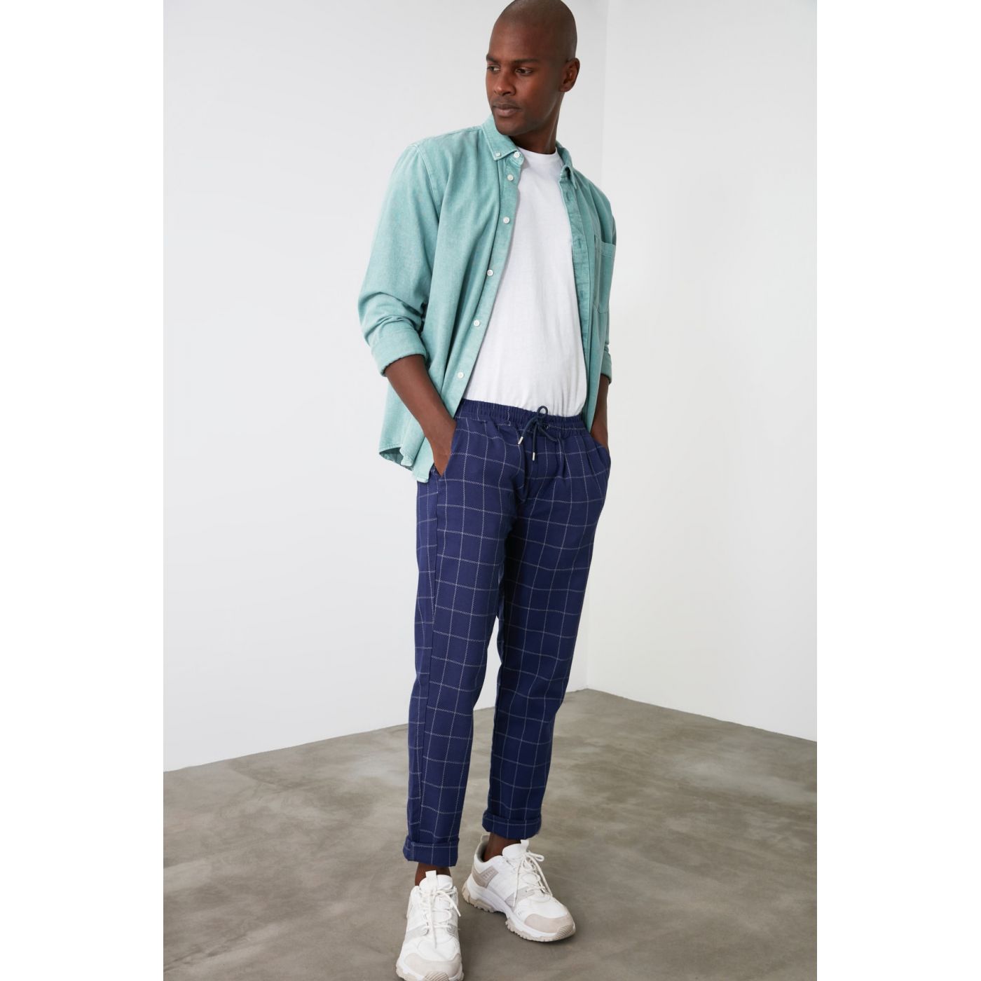 Meeste püksid Trendyol Slim fit