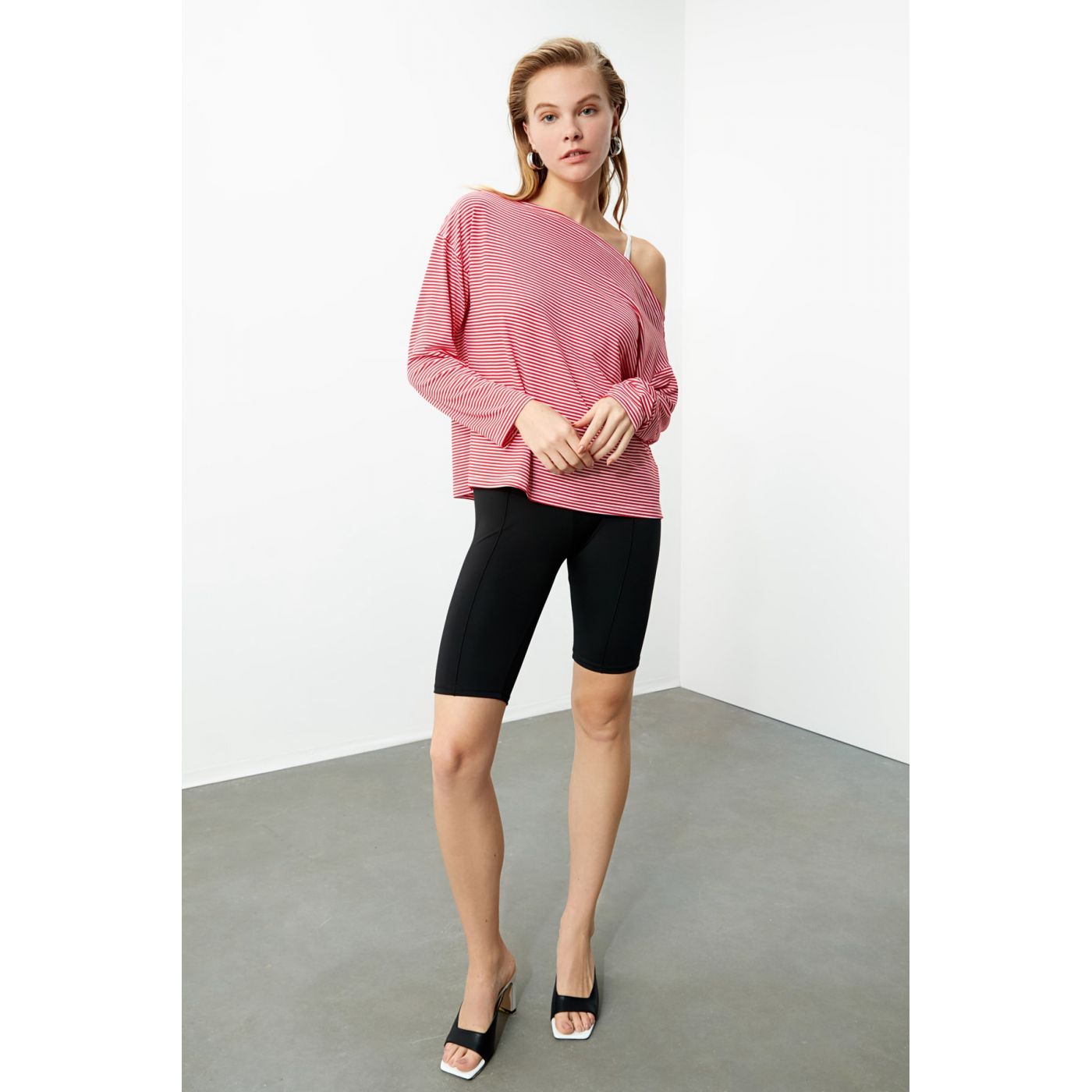 Trendyol White Striped Knitted T-Shirt