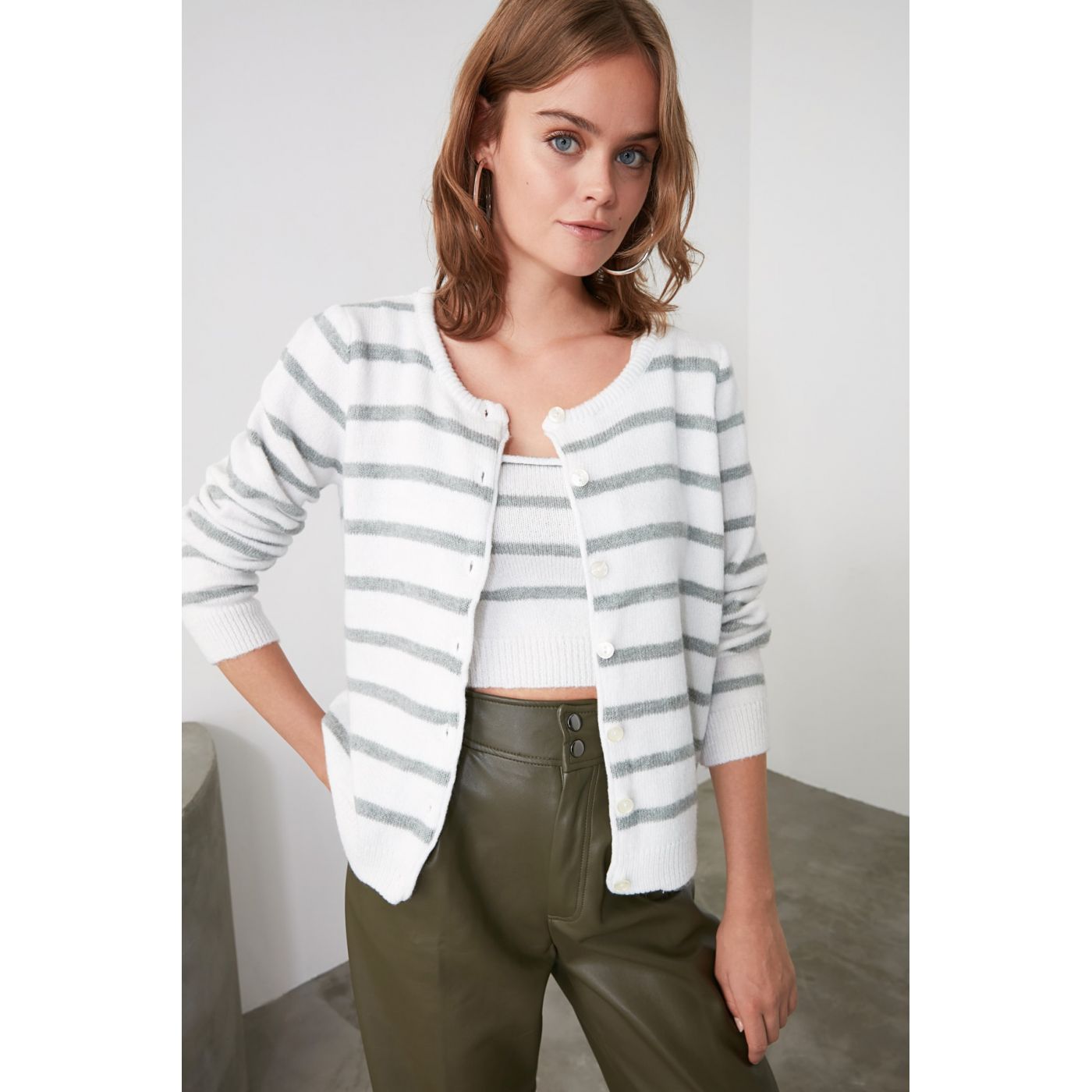Trendyol Ekru Blouse Cardigan Knitwear Team