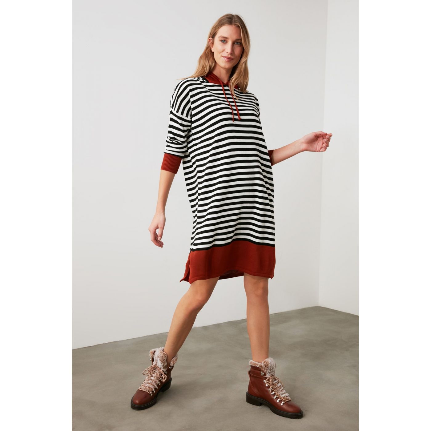 Trendyol Tile Hooded Striped Knitwear Dress