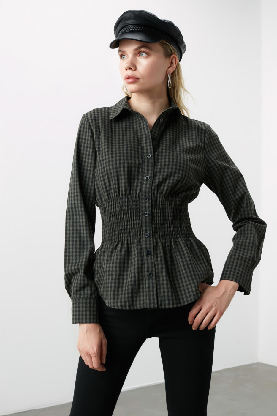 Trendyol Black Waist Rubber Shirt