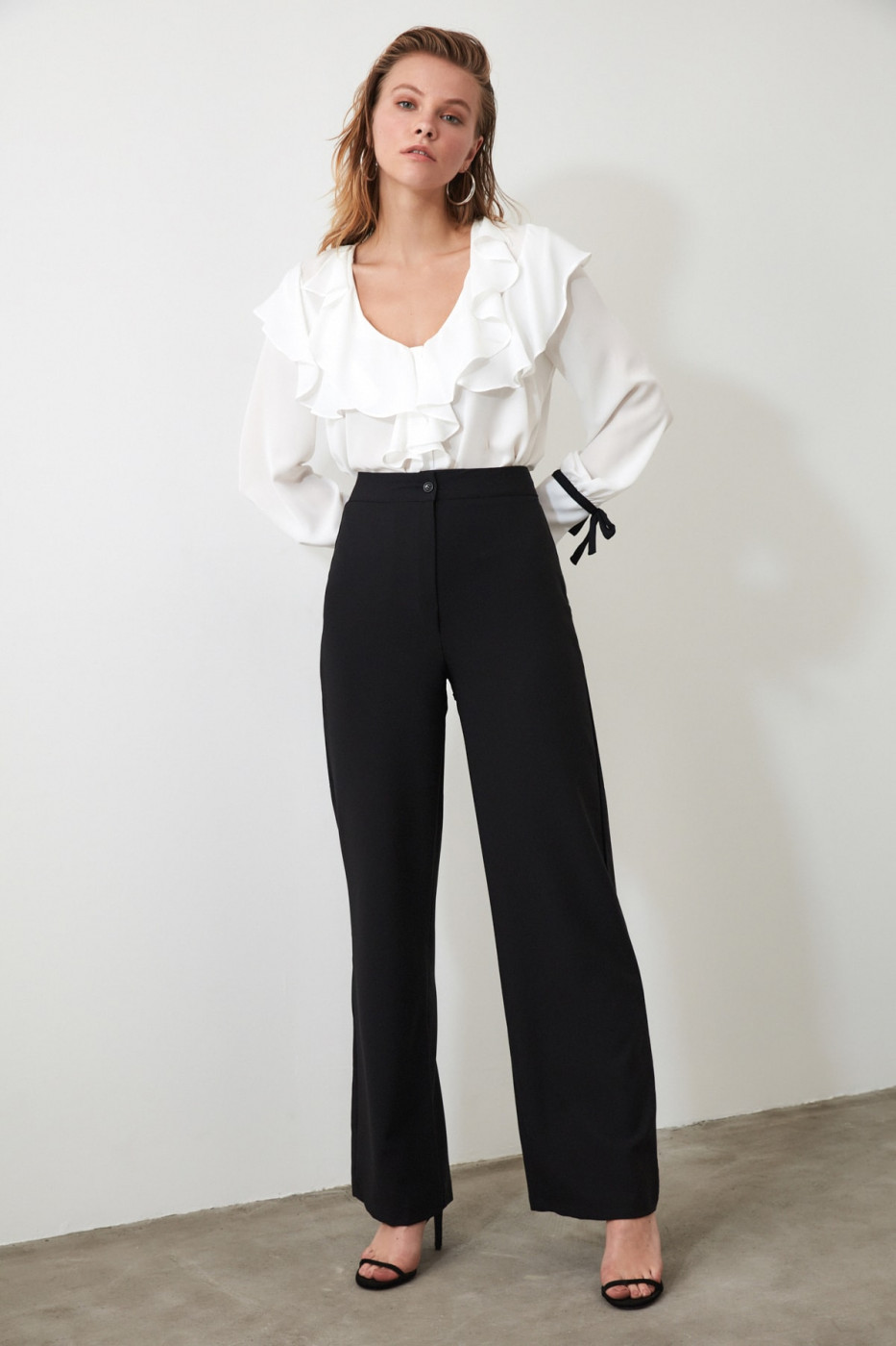 Trendyol Black Bagged Trousers