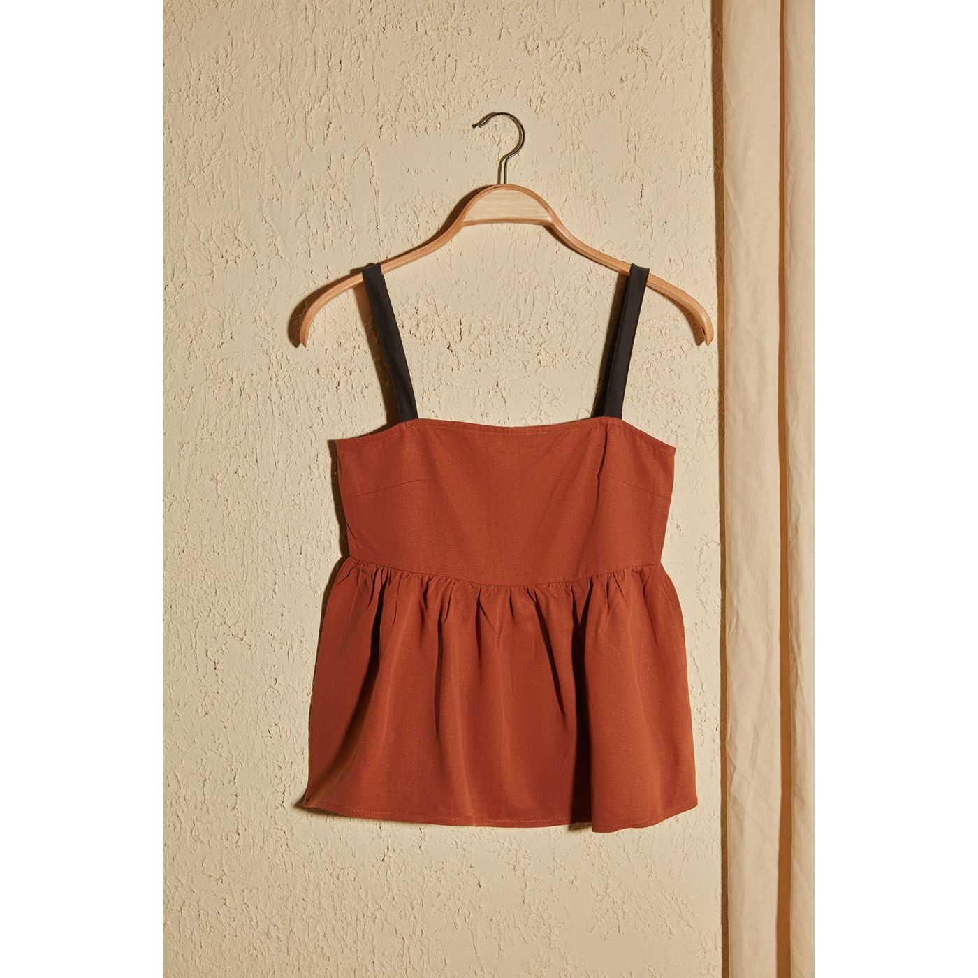 Trendyol Cinnamon Strap Blouse