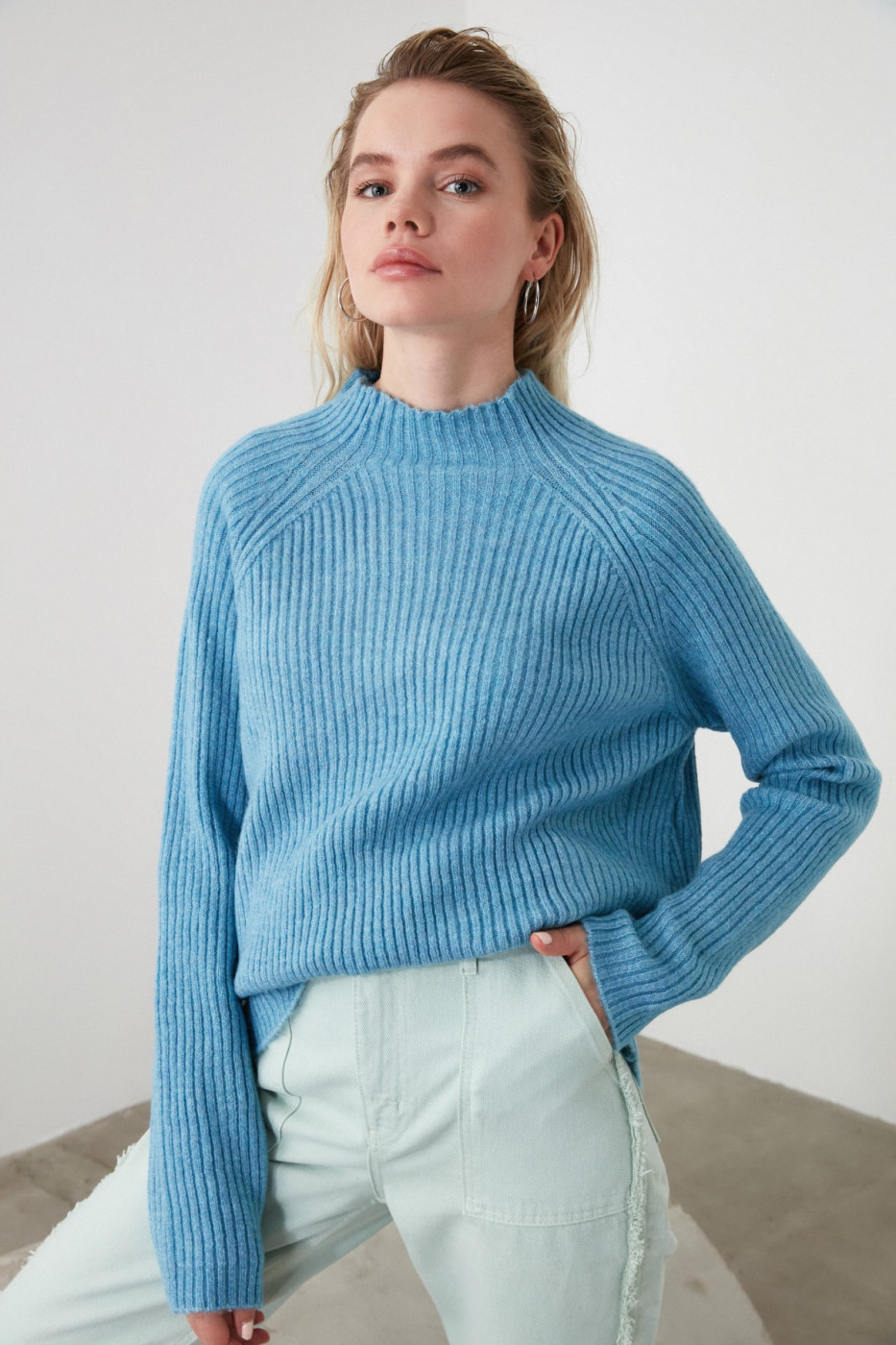 Trendyol Blue Fitilli Upright Collar KnitSweater
