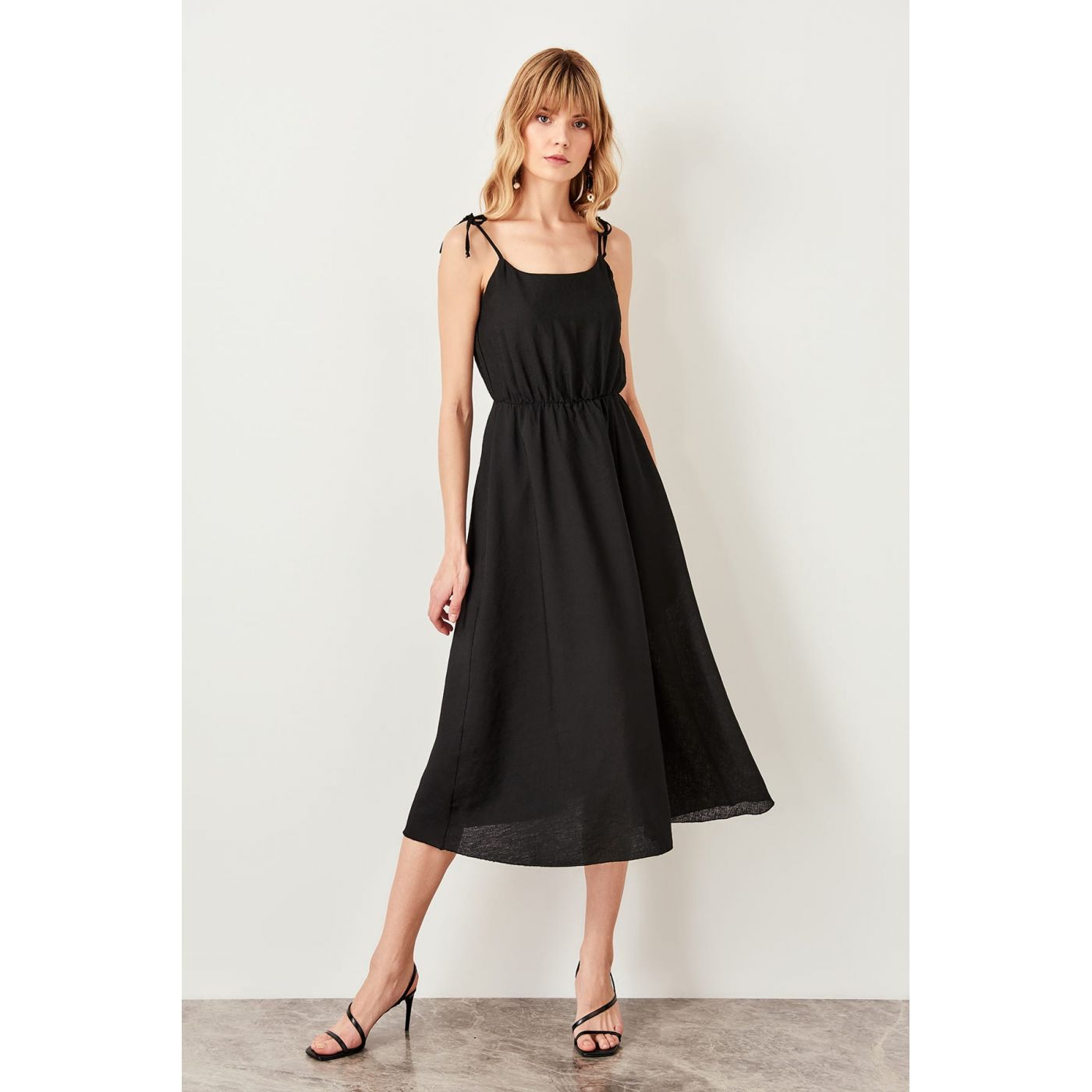 Trendyol Black Shoulders Detailed Dress
