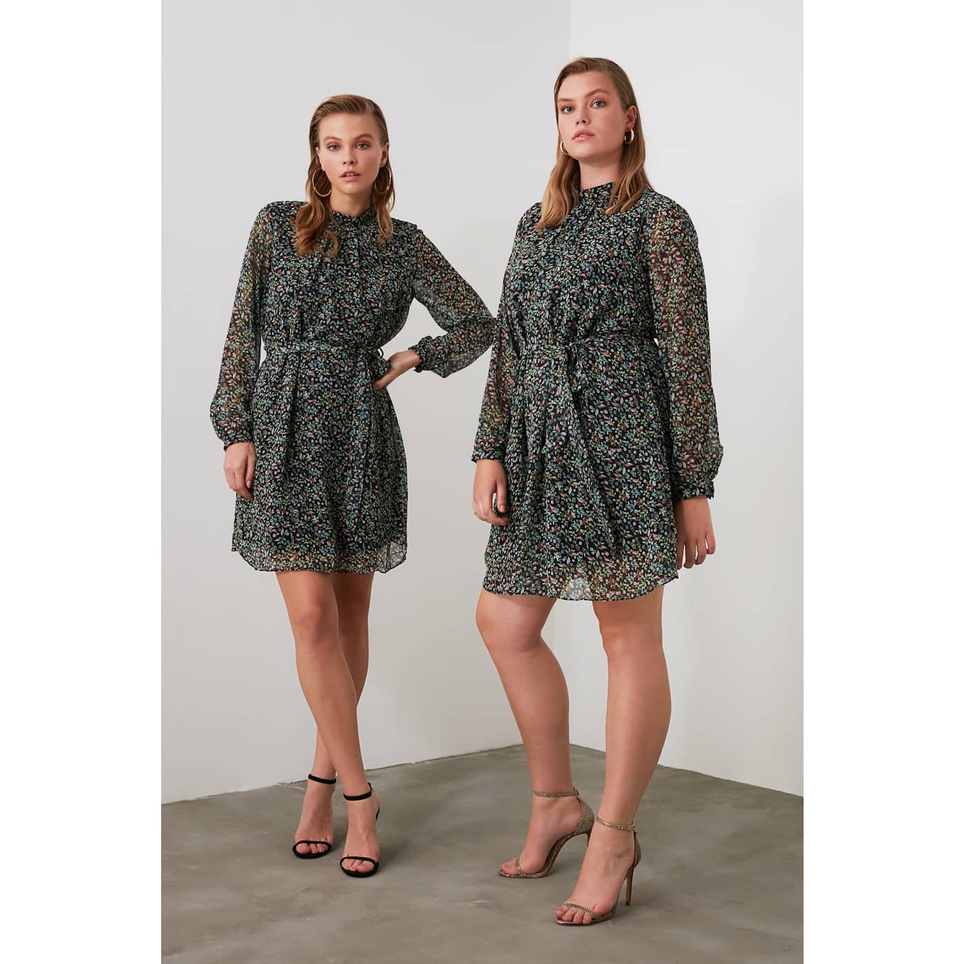 Trendyol Black Beltflower Patterned Dress