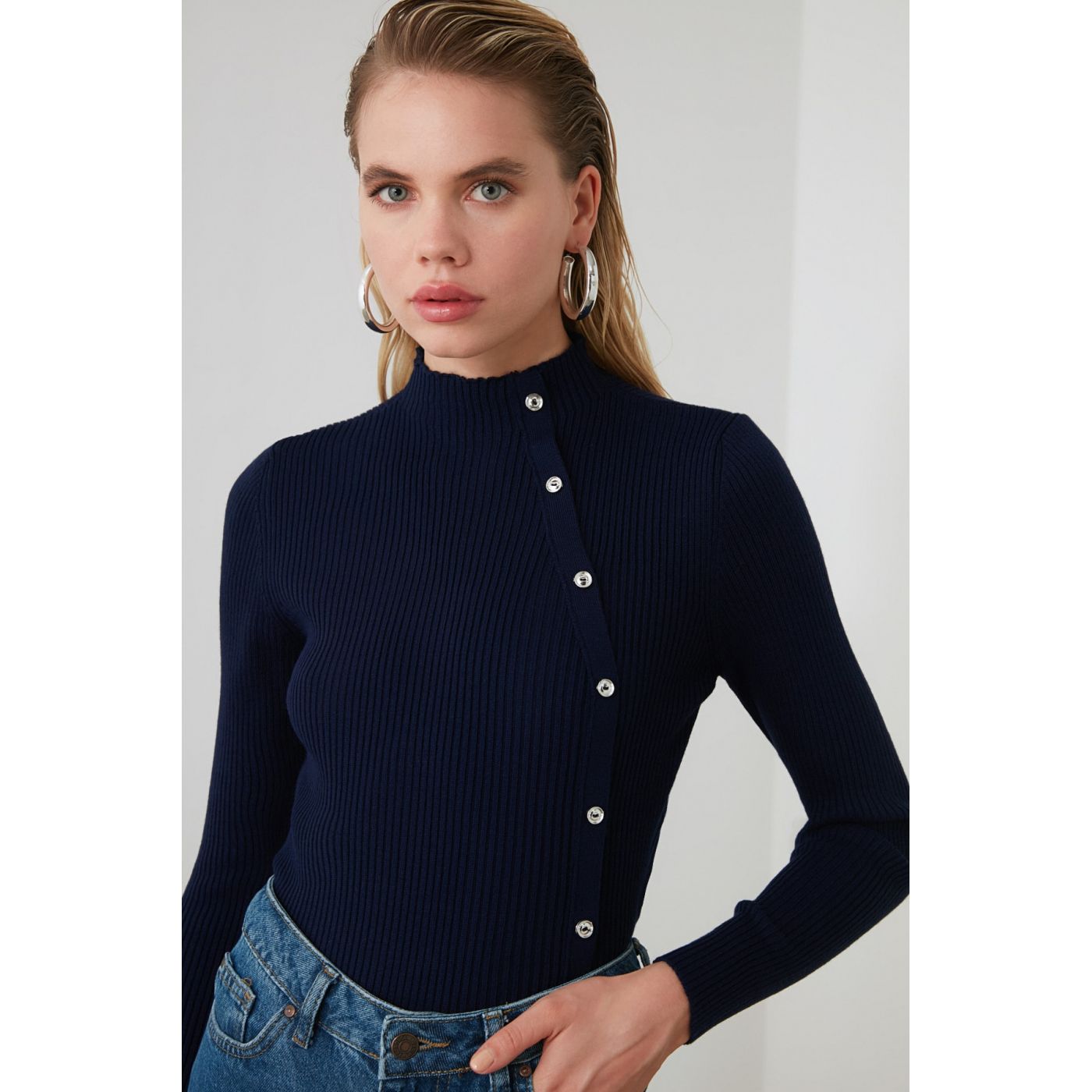 Trendyol Navy Button Detailed Knitwear Sweater