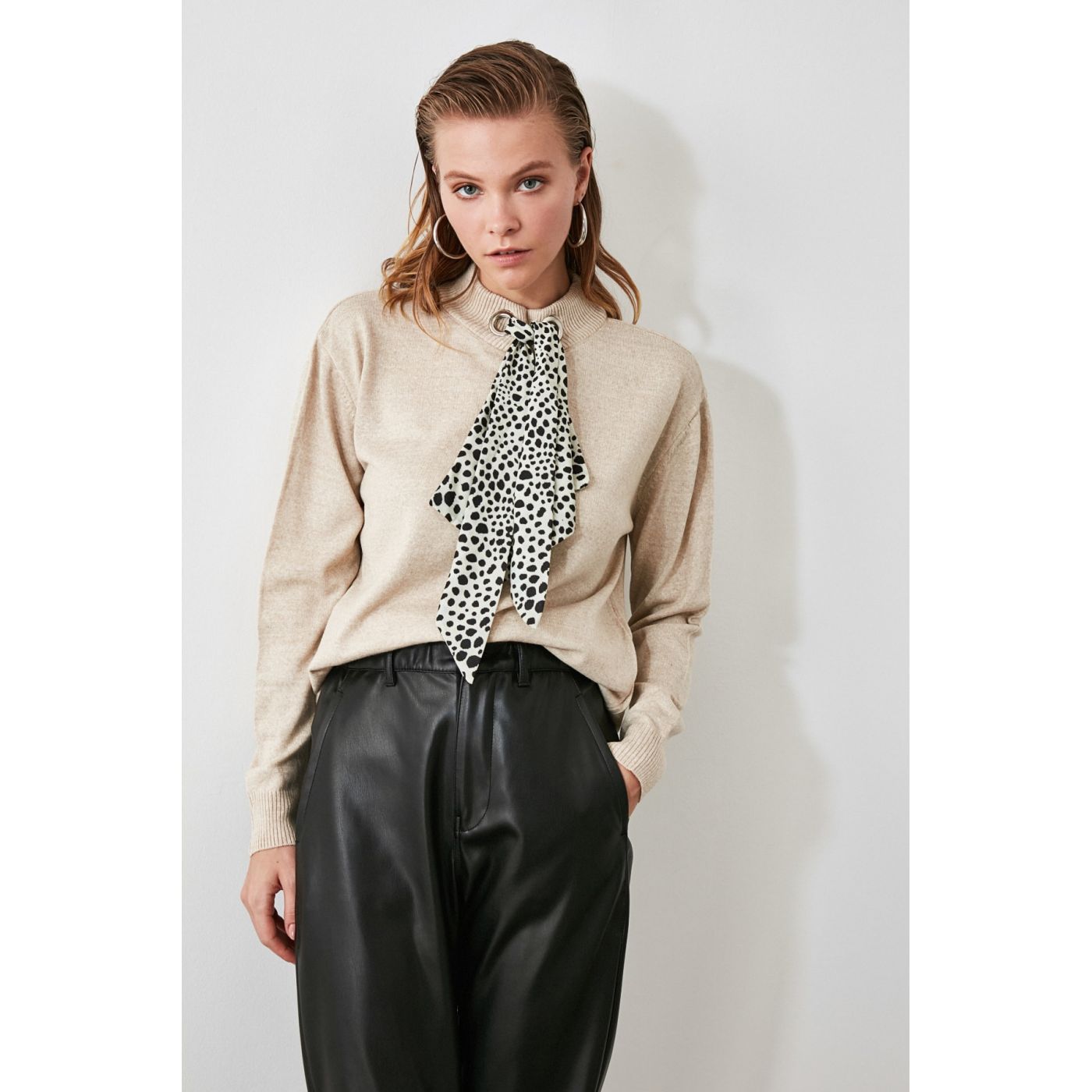 Trendyol Stone Binding Detailed Knitwear Sweater