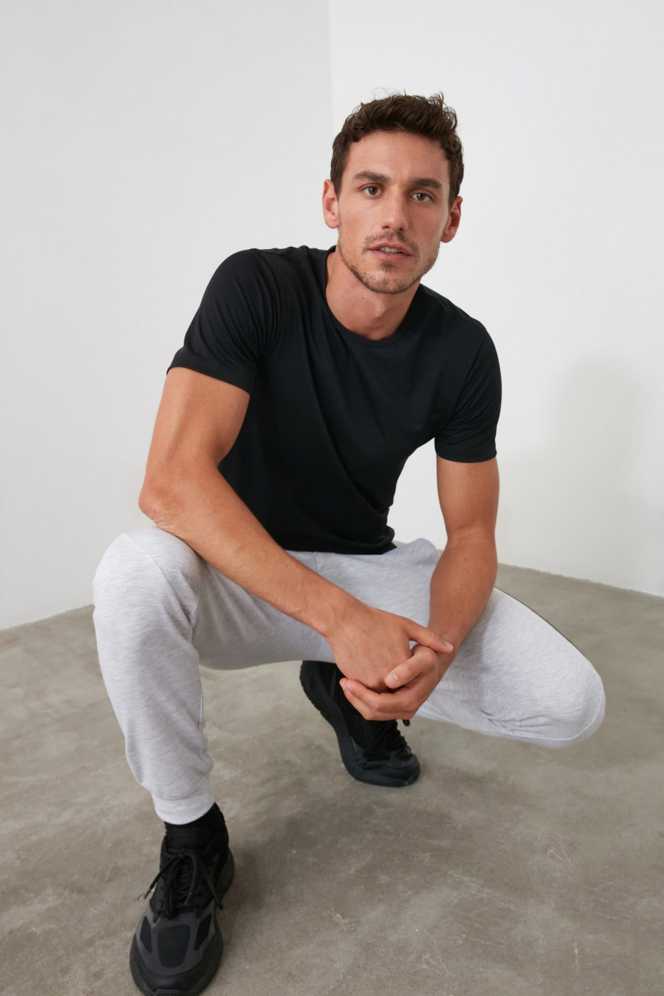 Trendyol Black Men's Technical Fabric Bicycle Collar T-Shirt