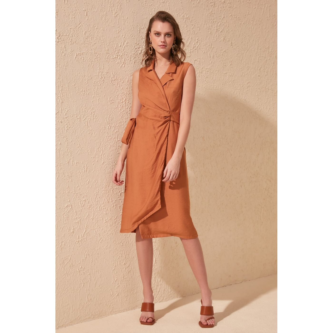 Trendyol Cinnamon Binding Detailed Dress