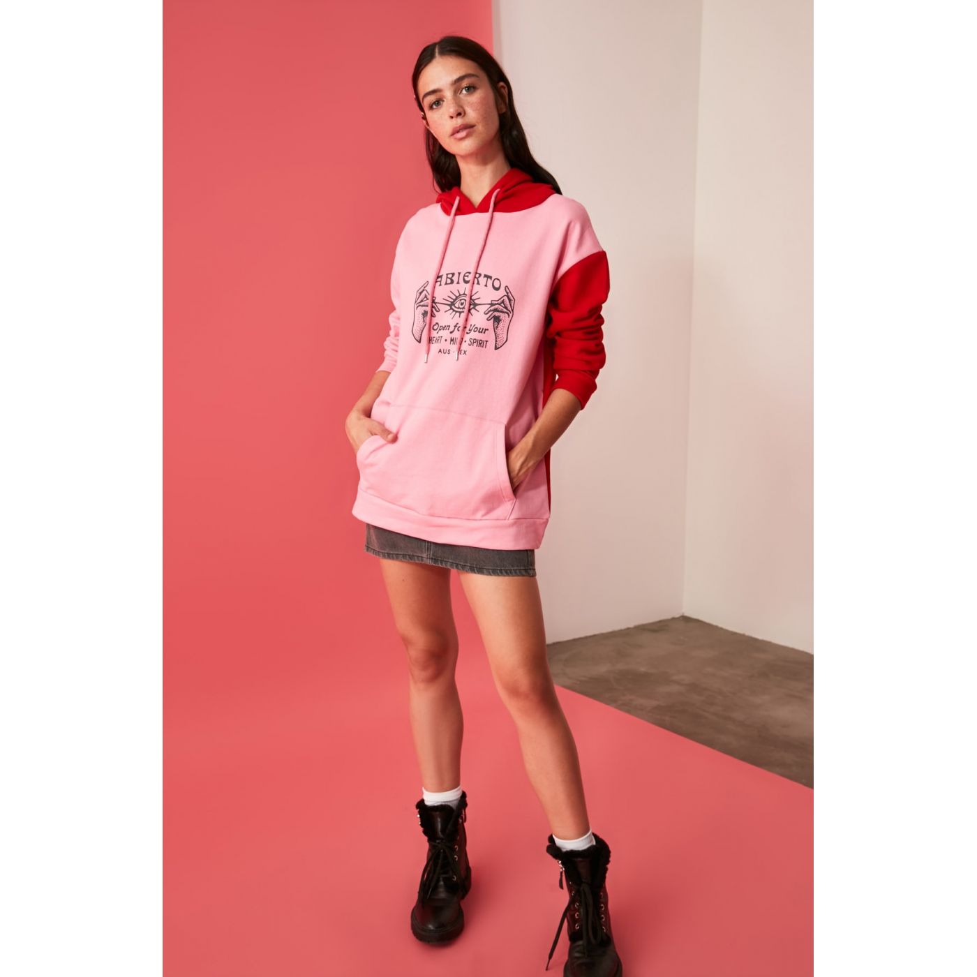 Trendyol Knitted Sweatshirt with Pink Block hoodie