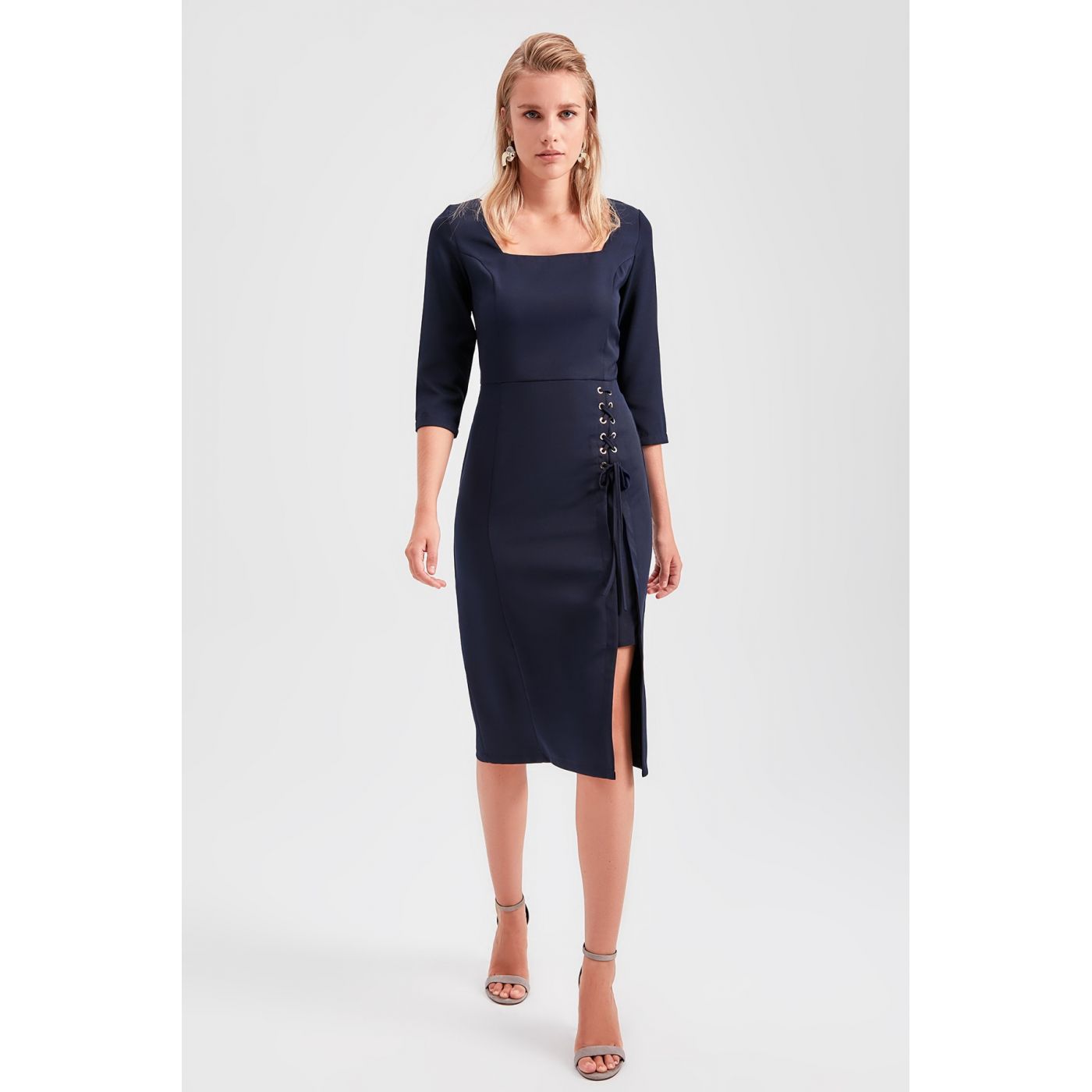 Trendyol Navy Blue Bird's Eye Detailed Dress