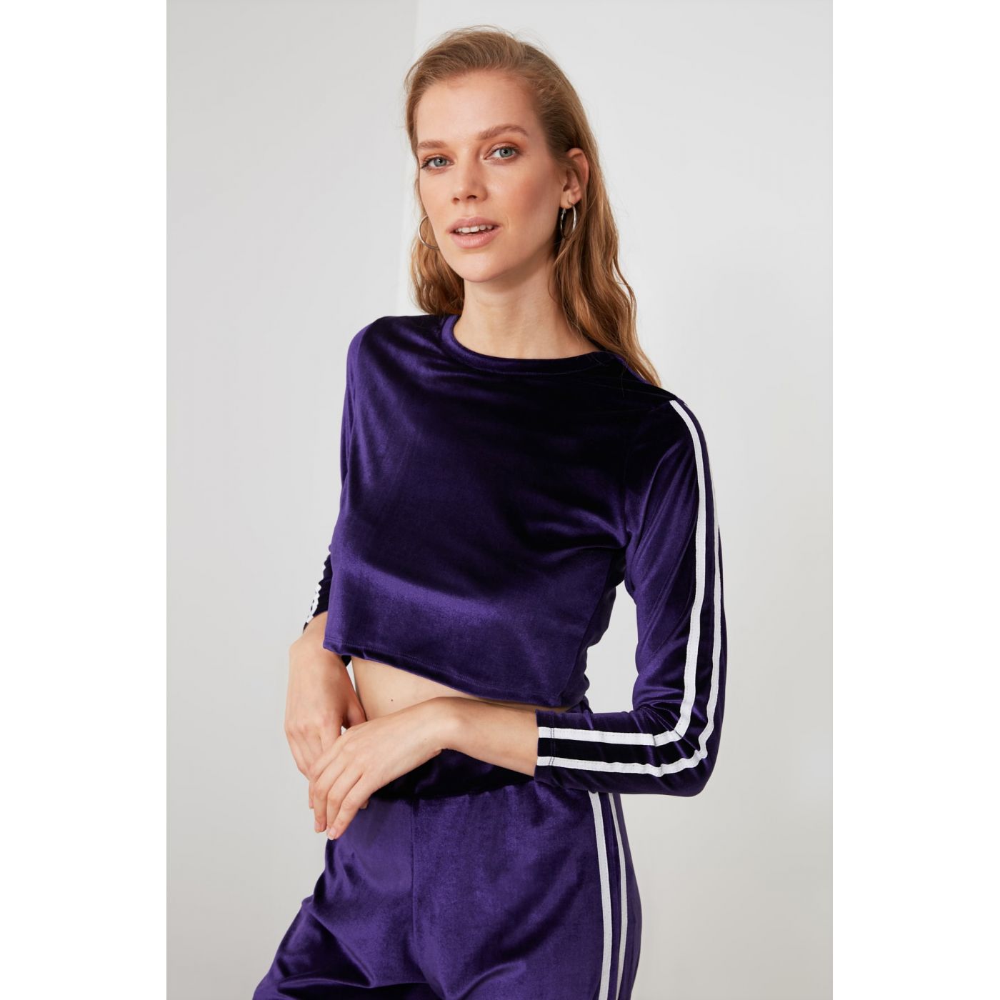 Trendyol Purple Ribbon Detailed Velvet Crop Knitted Blouse