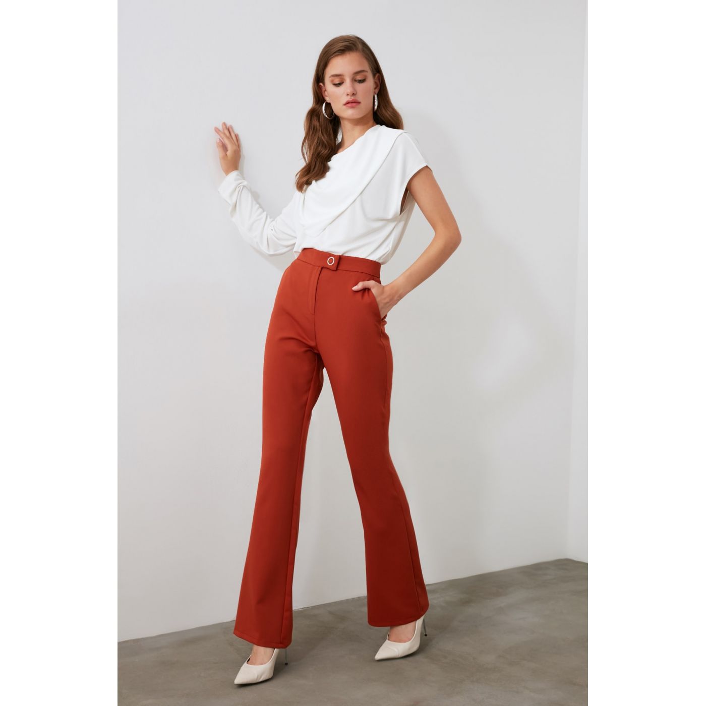 Trendyol Cinnamon Basic Pants