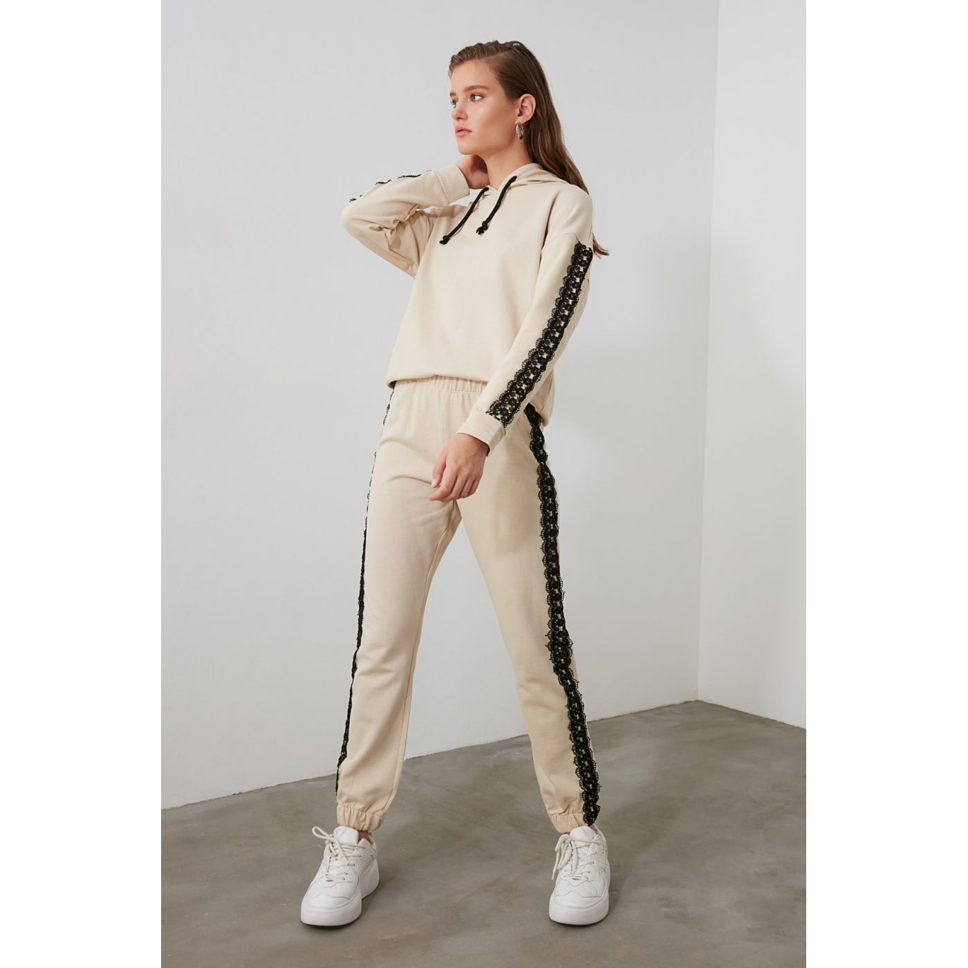 Trendyol Camel Lace Ribbon Detailed Basic Jogger Knitted Tracksuit bottom