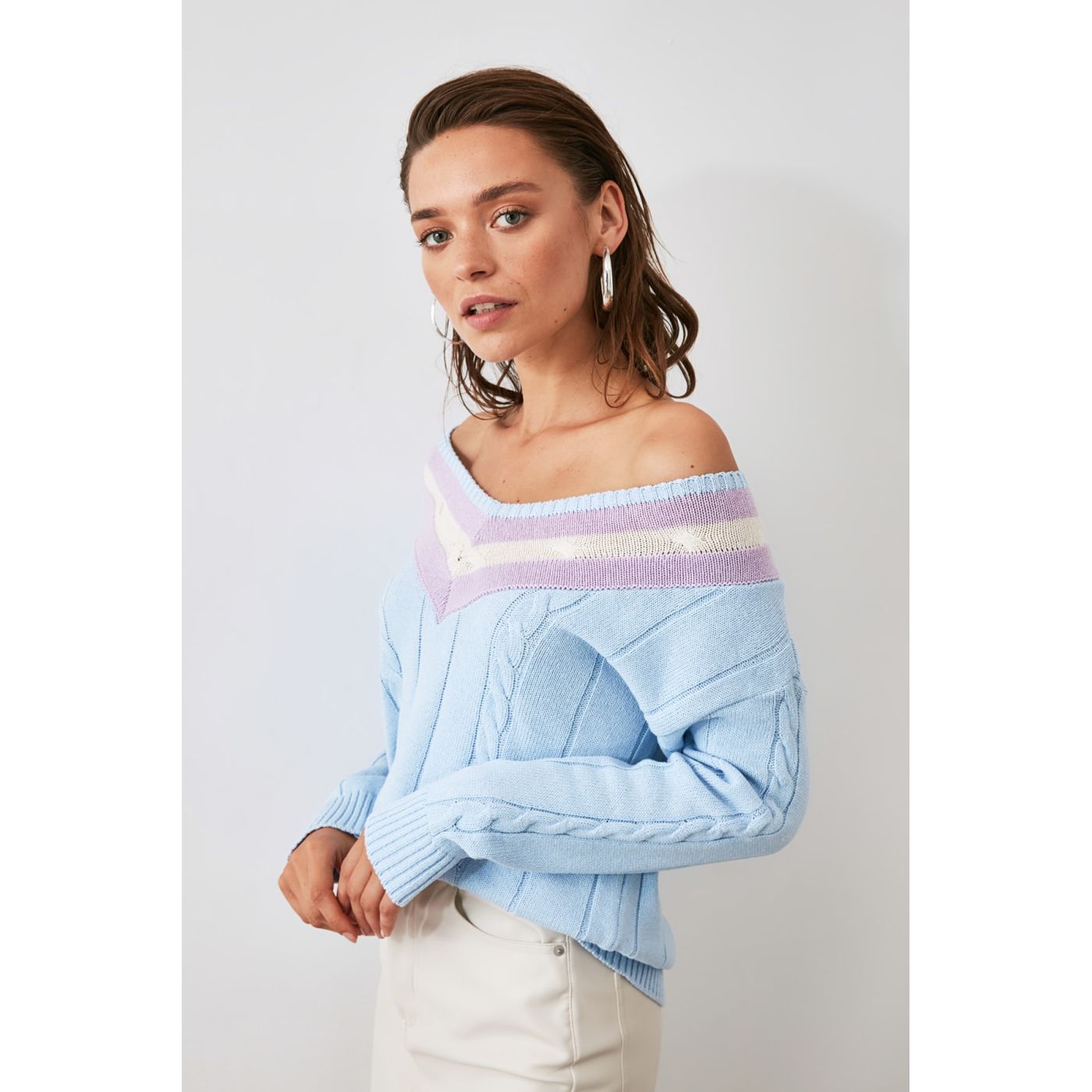 Naiste sviiter Trendyol V-neck