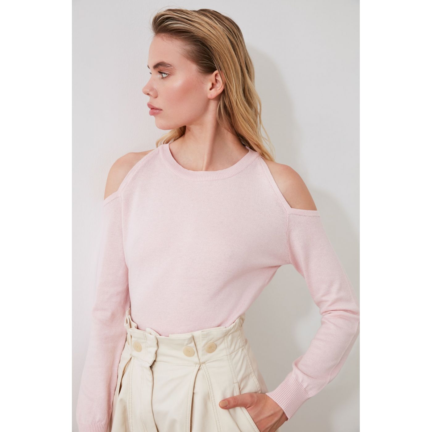 Trendyol Powder Shoulder Detailed Knitwear Sweater