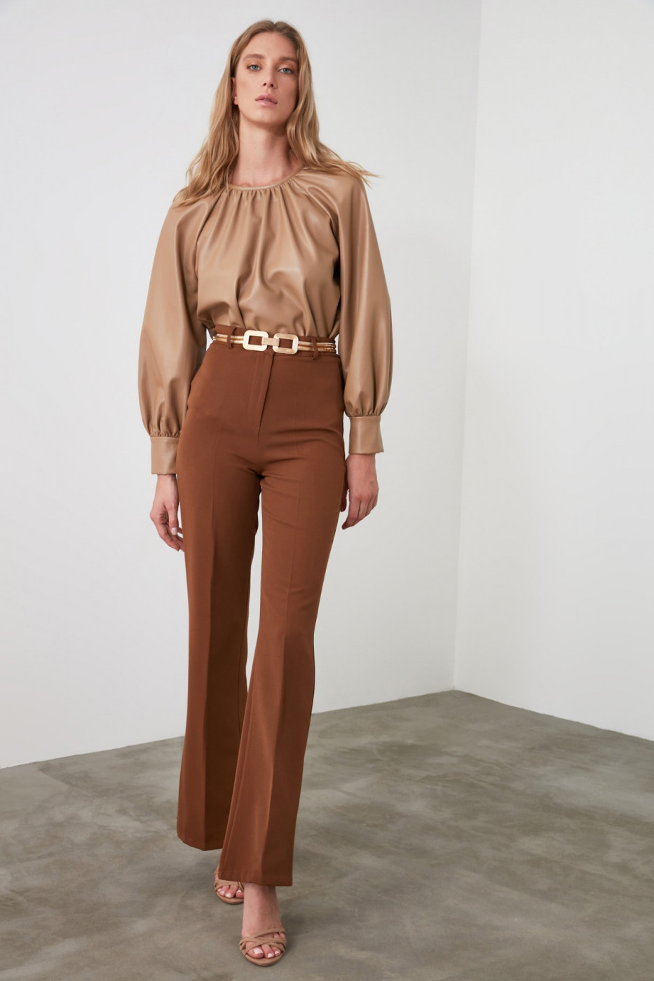 Trendyol Brown Straight Cut Pants