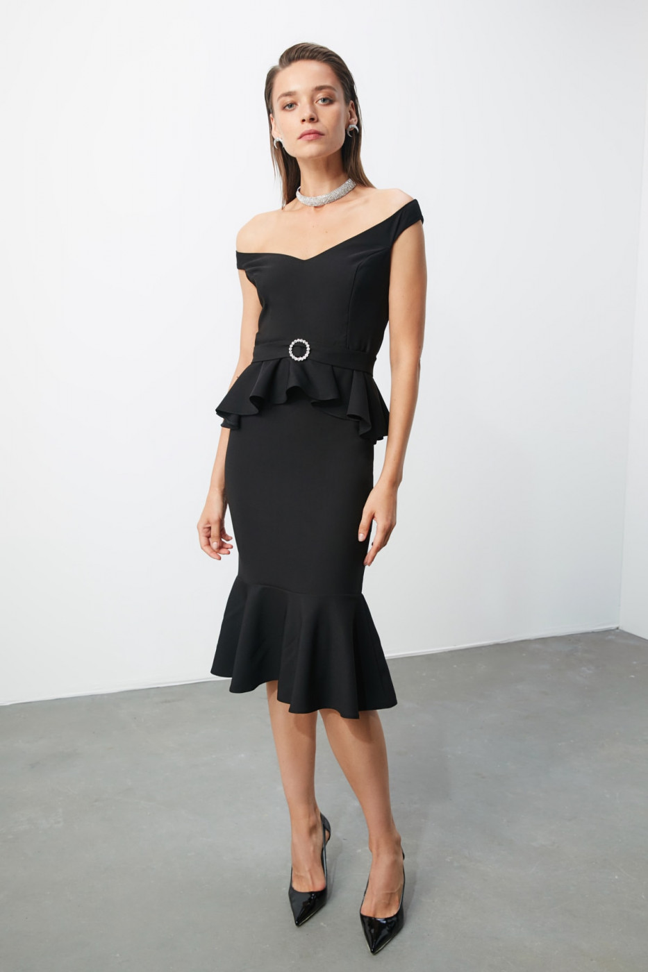 Trendyol Black Belt Detailed Volli Dress