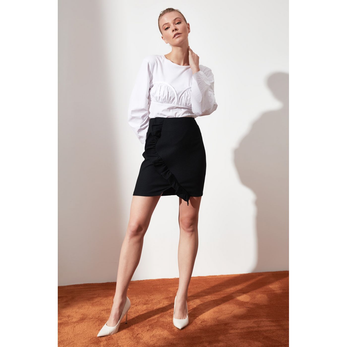 Trendyol Black Ruffle Detailing Skirt