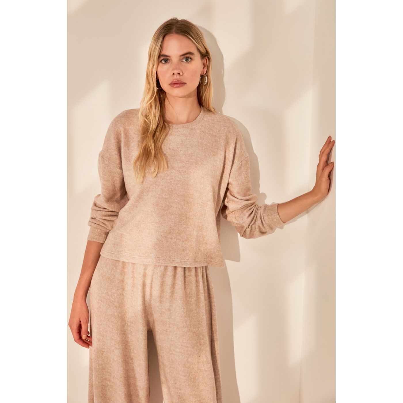Trendyol Beige Knitting Crop Blouse