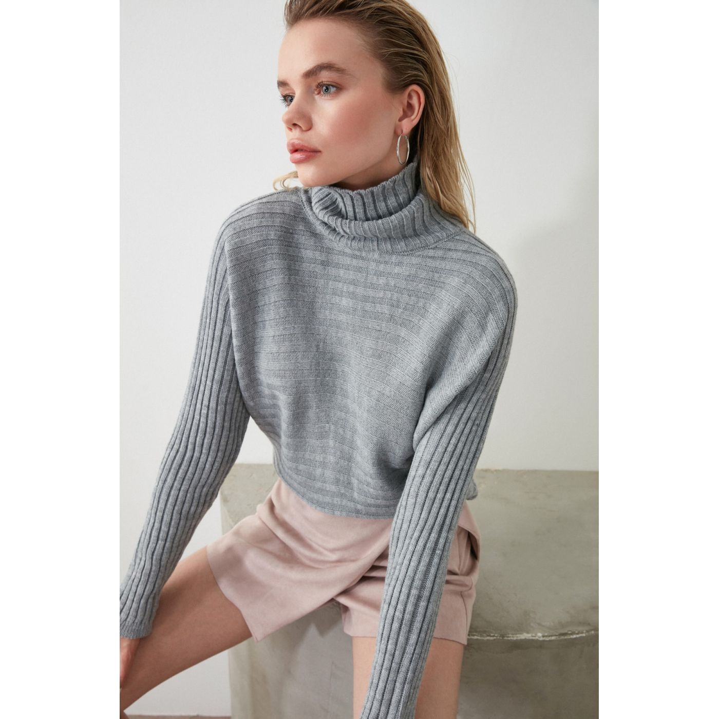 Trendyol Gray Throat KnitSweater