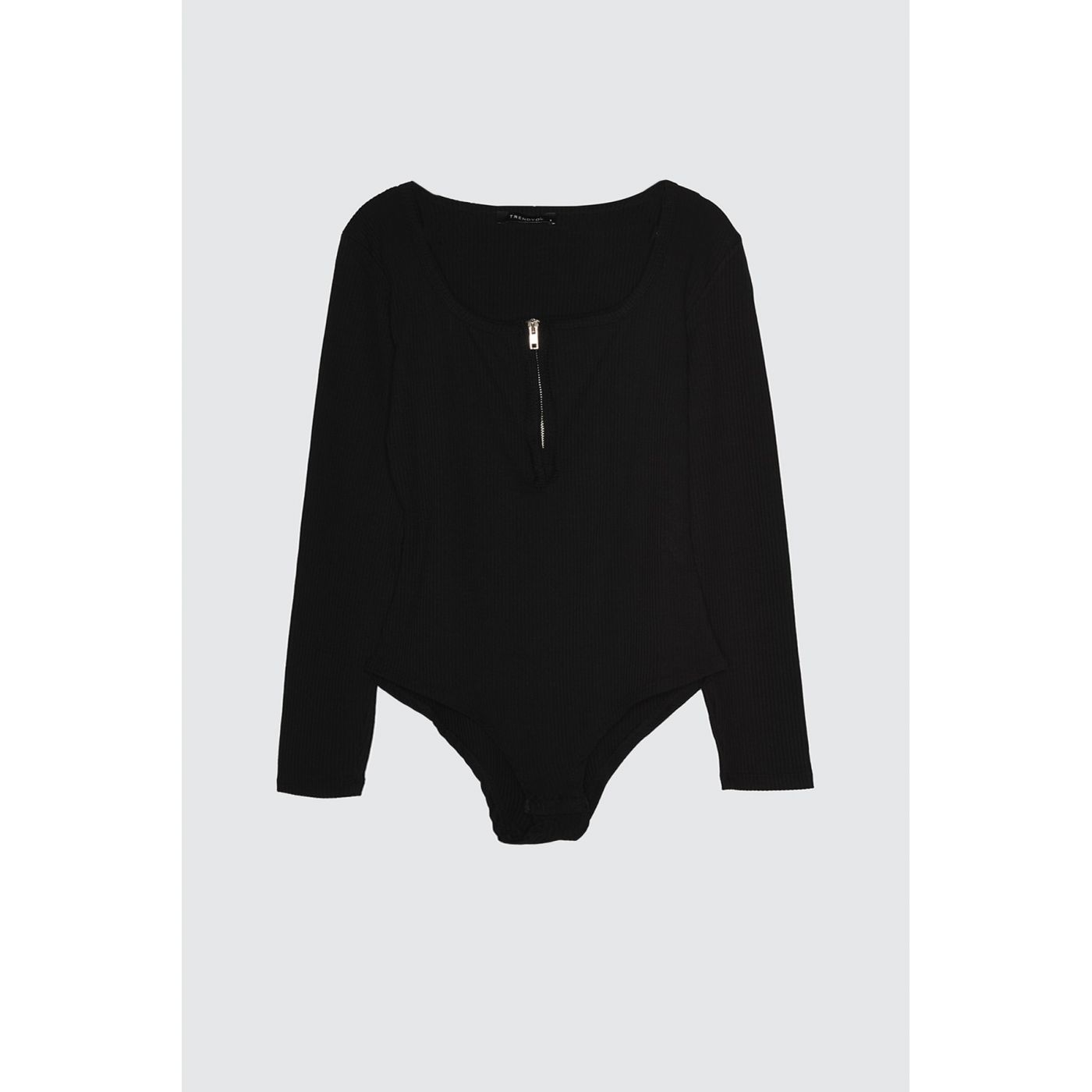 Trendyol Black Zipper and Stud Knitted Body
