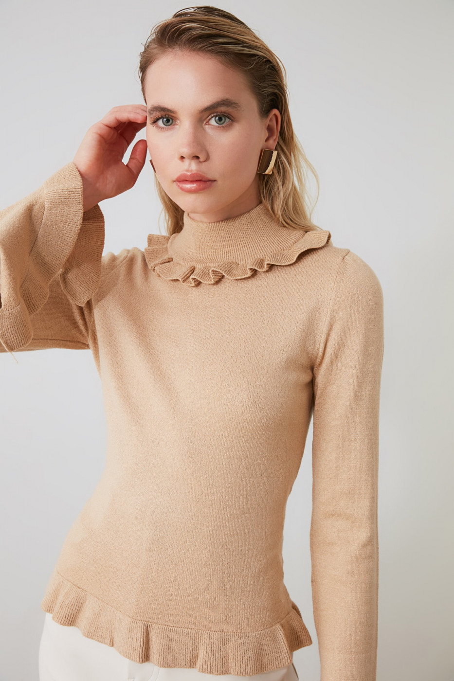 Trendyol Beige Frilled Knit sweater