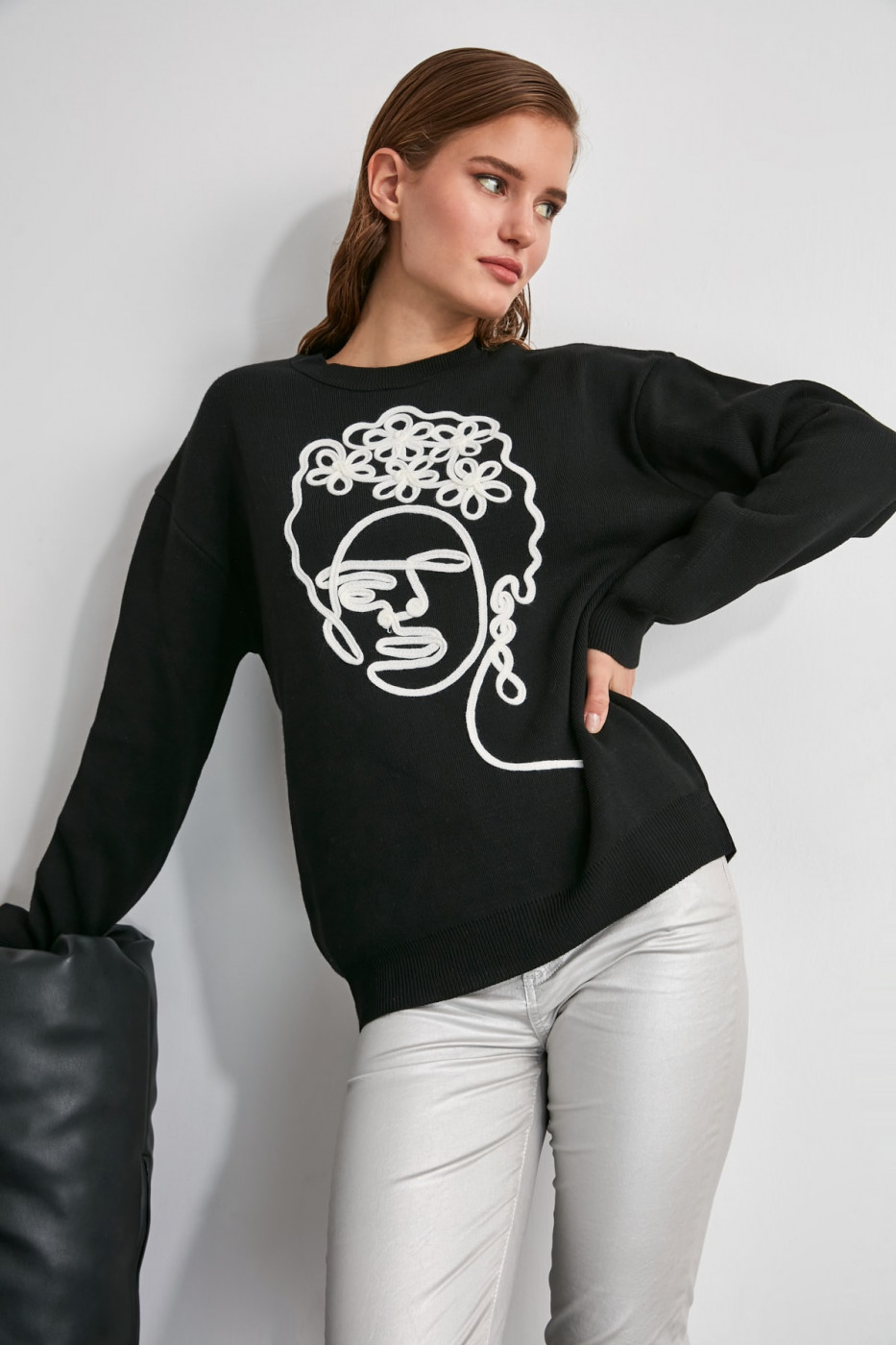 Trendyol Black Face Patterned Knitwear Sweater