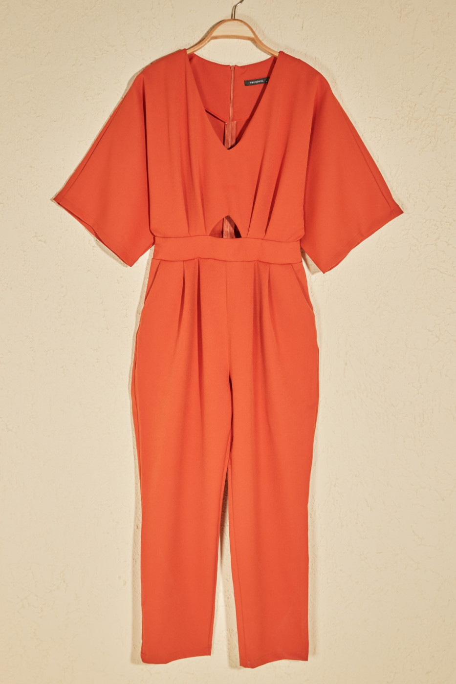 Trendyol Tdared Cut Out Detailed Jumpsuit