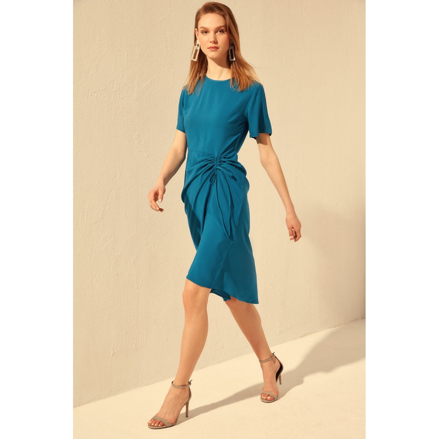 Trendyol Oil Ruffled Dress