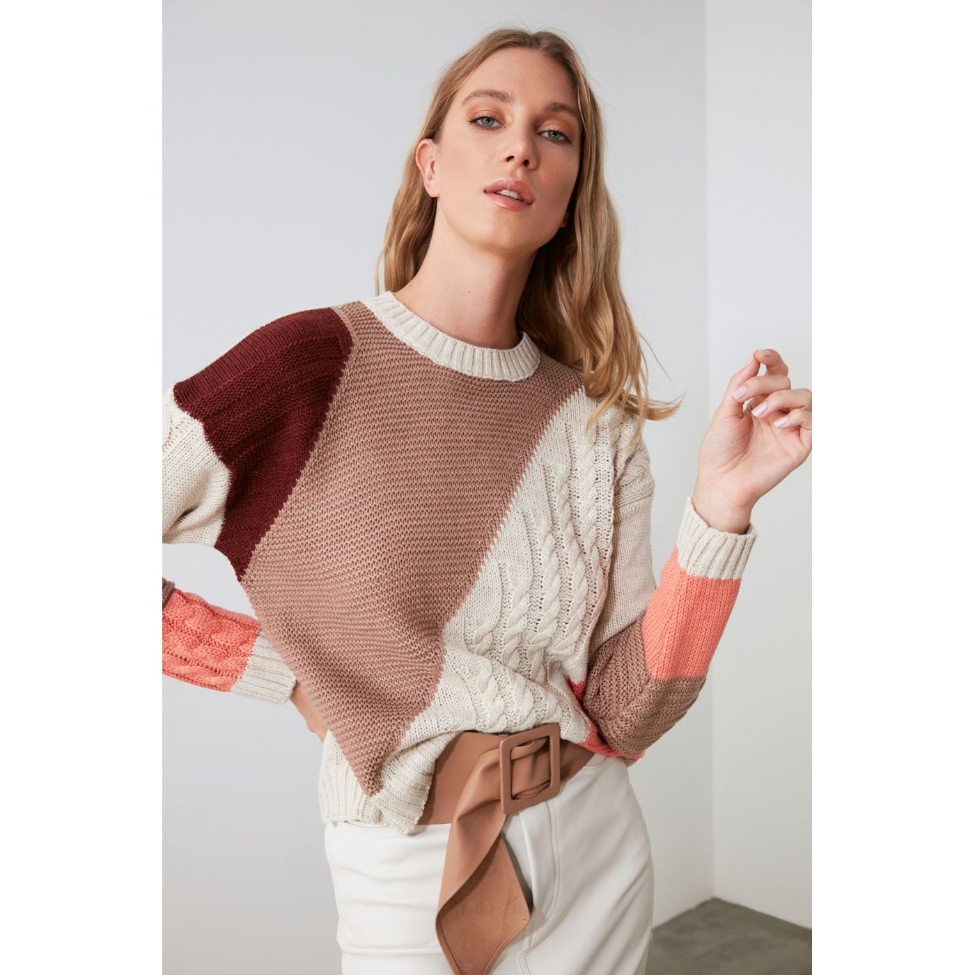 Trendyol Camel KnitTed Detailed Color Block Knitwear Sweater
